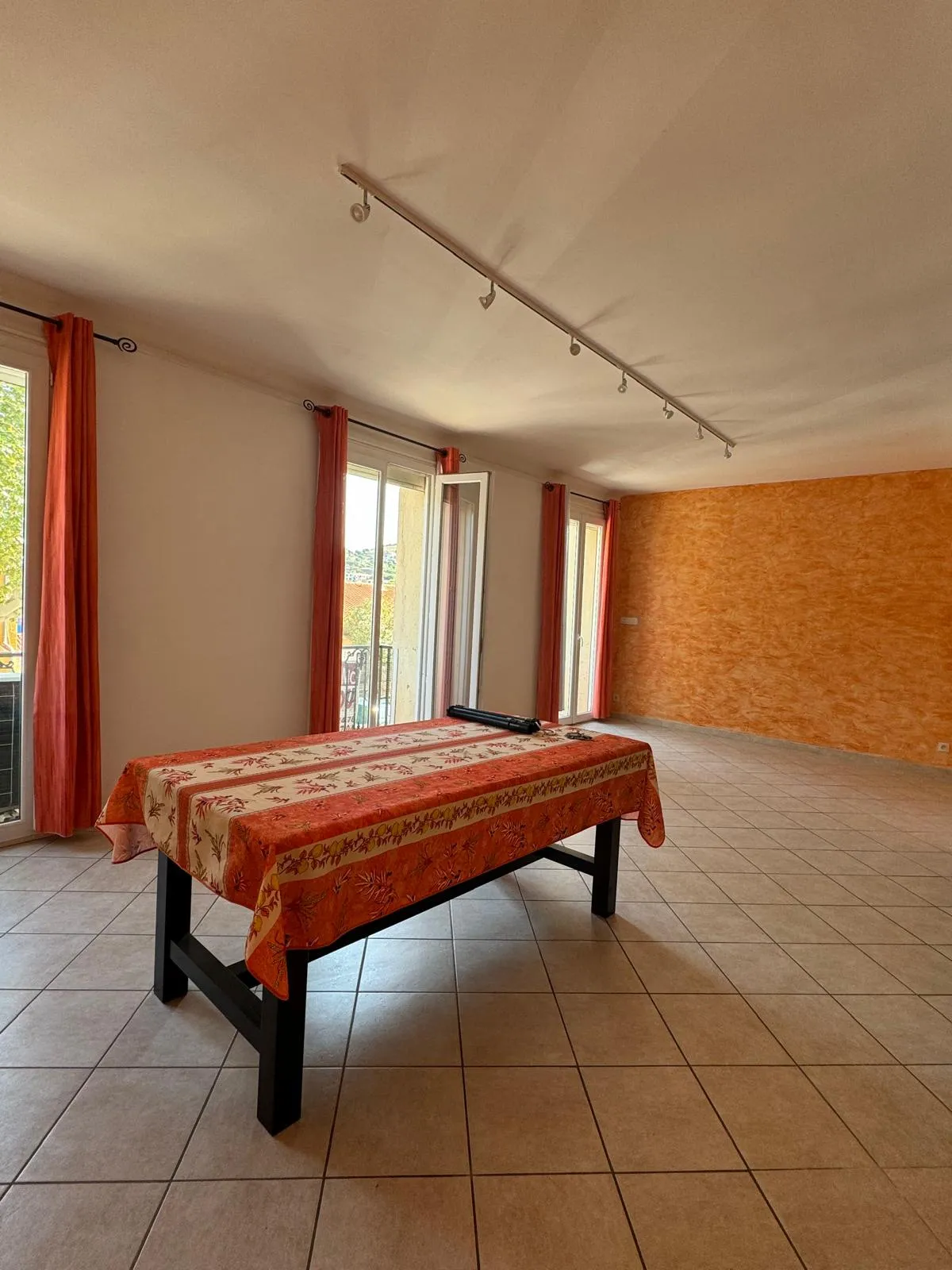 À vendre : Appartement T3 lumineux à Port-Vendres 