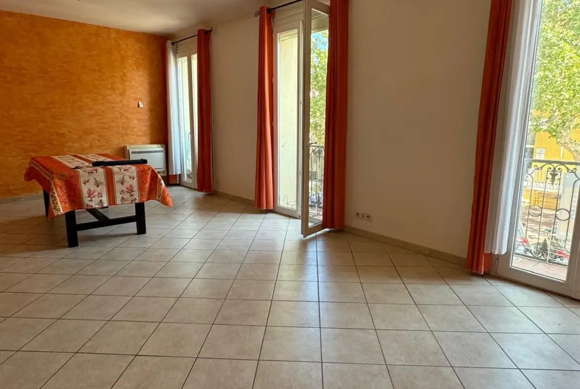 À vendre : Appartement T3 lumineux à Port-Vendres 