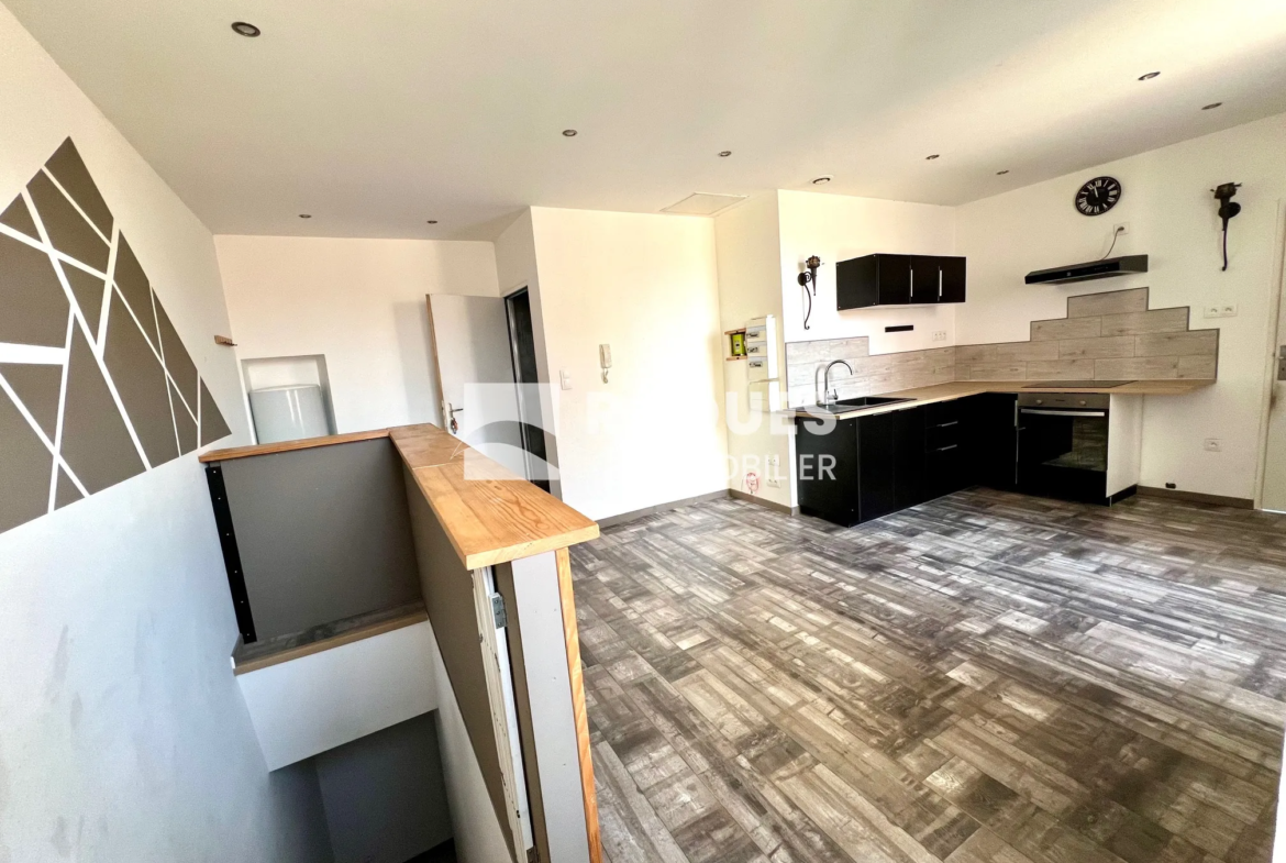 Appartement T3 duplex avec grande terrasse de 100 m² à Millau 