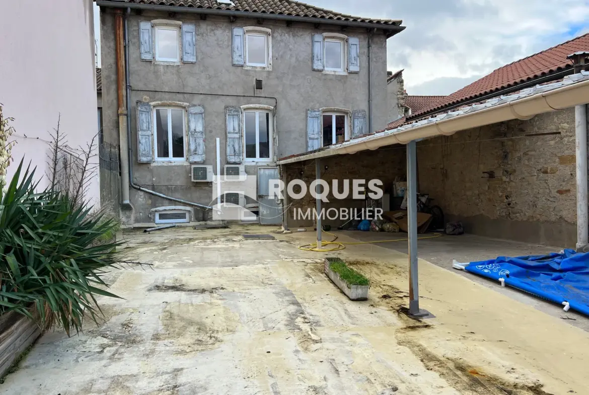 Appartement T3 duplex avec grande terrasse de 100 m² à Millau 