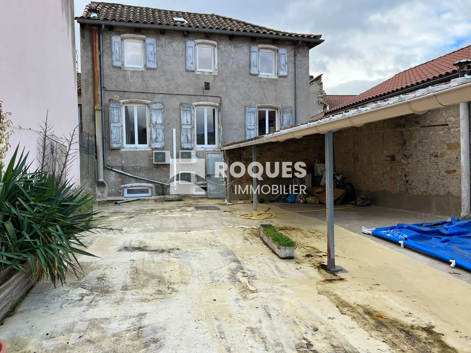 Appartement T3 duplex avec grande terrasse de 100 m² à Millau 
