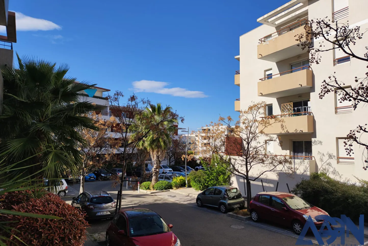 Vente appartement T2 42,60 m² avec terrasse et garage à Montpellier 