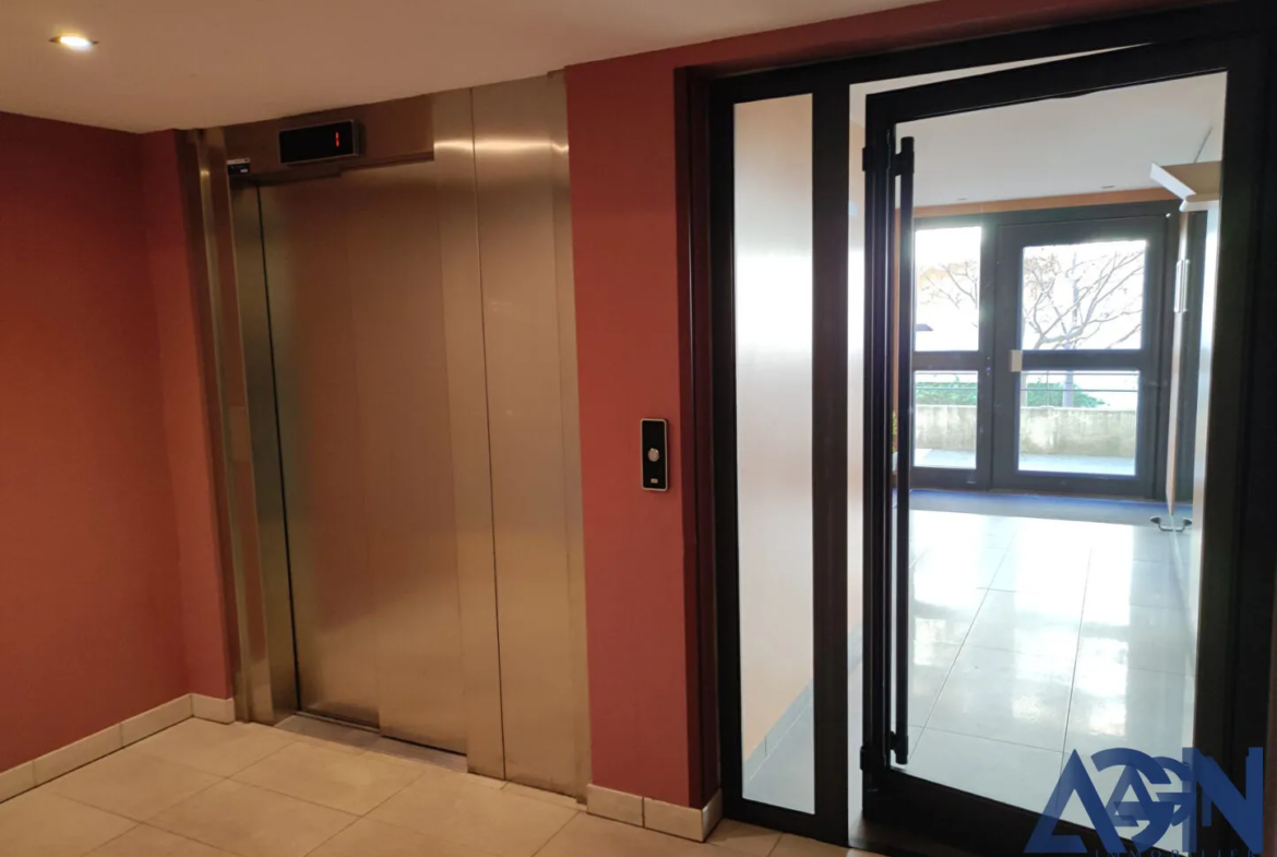 Vente appartement T2 42,60 m² avec terrasse et garage à Montpellier 