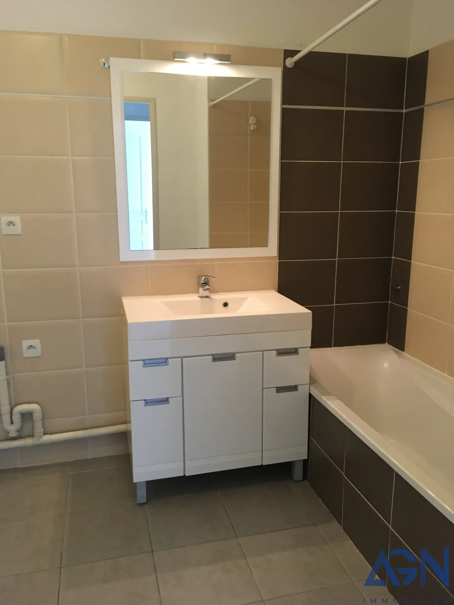Vente appartement T2 42,60 m² avec terrasse et garage à Montpellier 