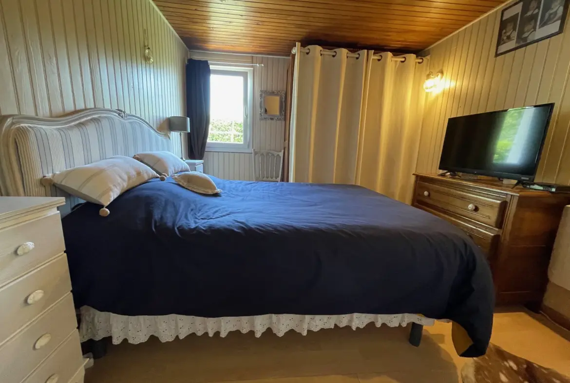 Maison rénovée 4 pièces avec jardin à Meschers sur Gironde 