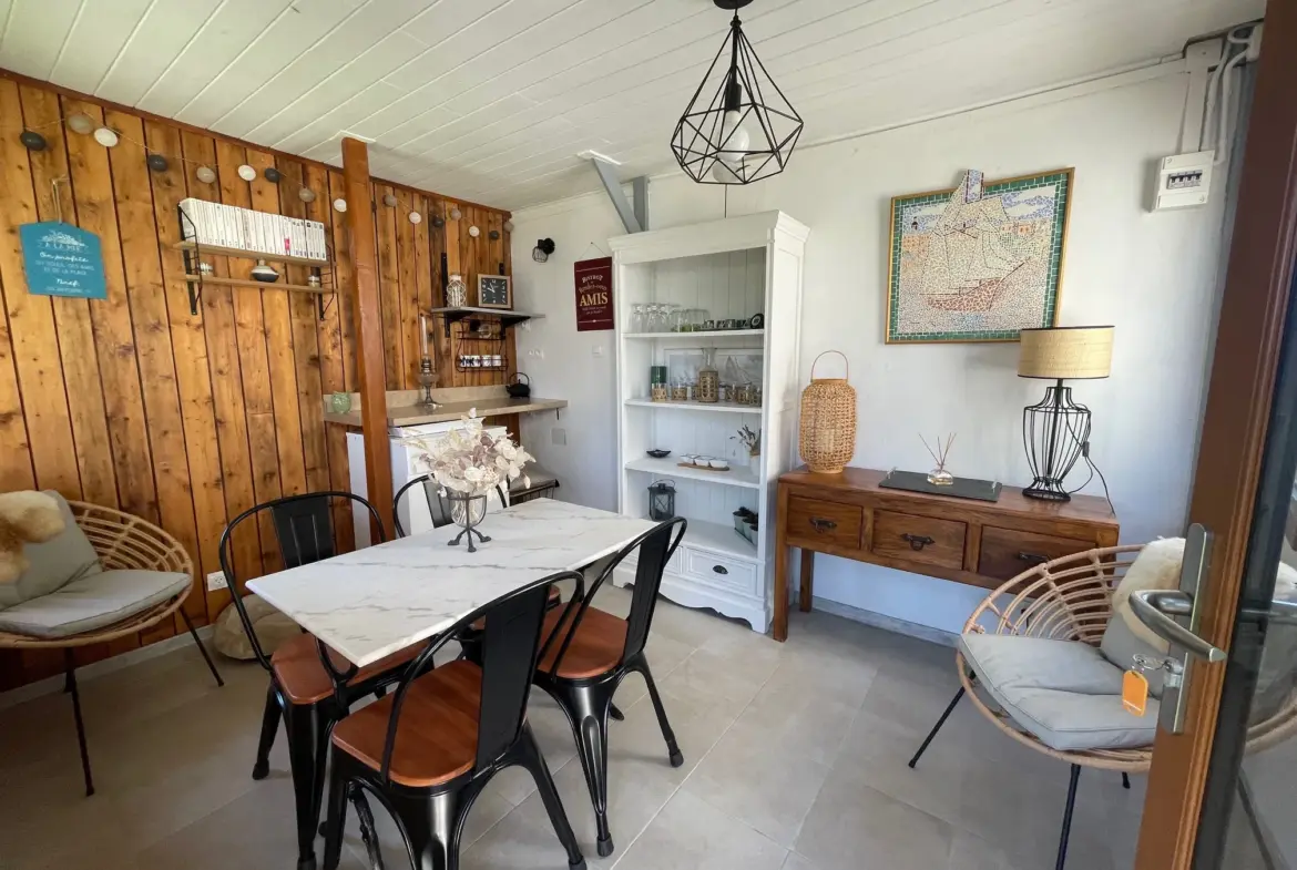 Maison rénovée 4 pièces avec jardin à Meschers sur Gironde 