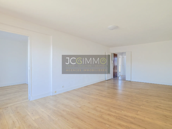 Appartement T3 lumineux avec terrasse et garage à La Seyne-sur-Mer 