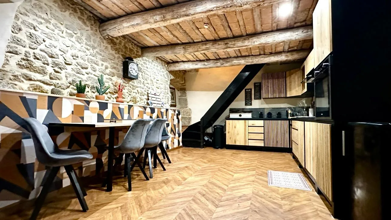Charmante maison de village rénovée à Collias - 86 m² 