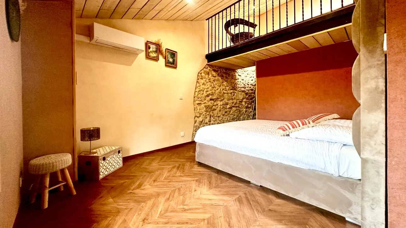 Charmante maison de village rénovée à Collias - 86 m² 