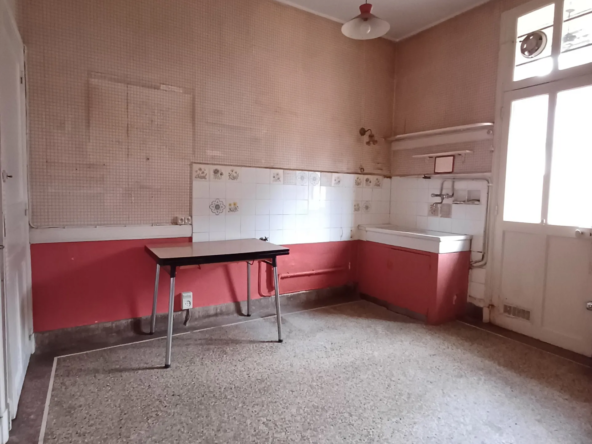 Maison authentique des années 30 à Vichy à rénover 