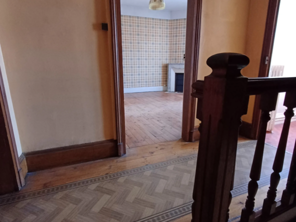 Maison authentique des années 30 à Vichy à rénover 