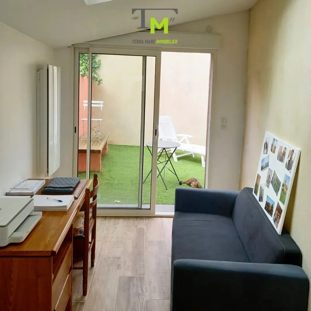 Appartement 153 m2 à Névian - 4 Chambres avec Terrasse et Parking 