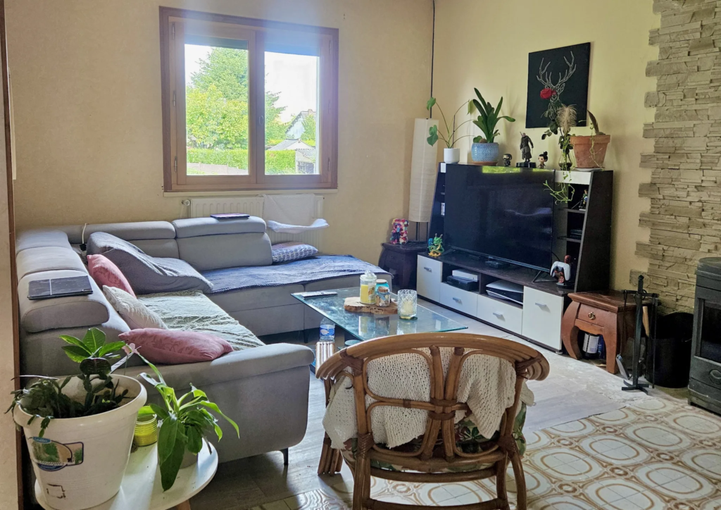 Maison familiale à vendre près du canal à Vierzon