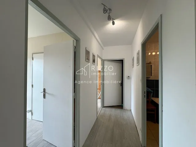 Bel appartement lumineux à Valserhône avec vue sur le Rhône 