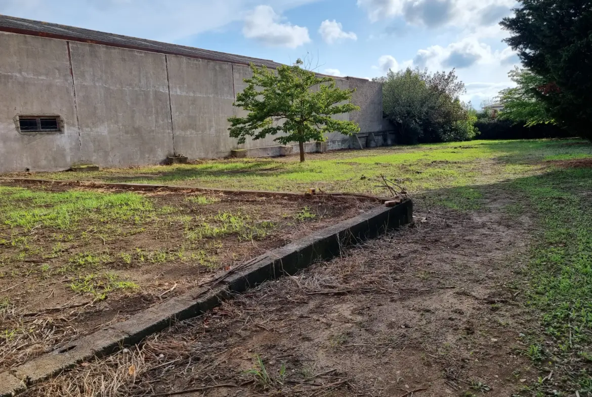 Terrain constructible de 1443 m² à Ventenac-en-Minervois 