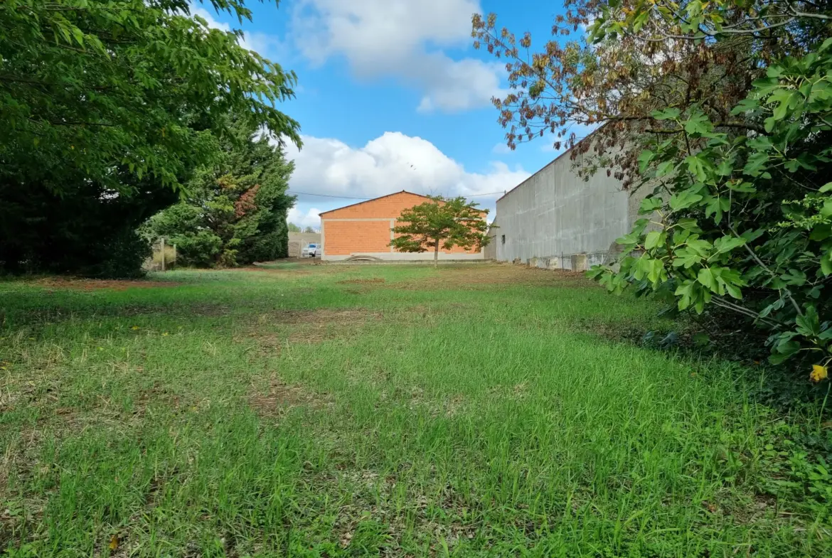Terrain constructible de 1443 m² à Ventenac-en-Minervois 
