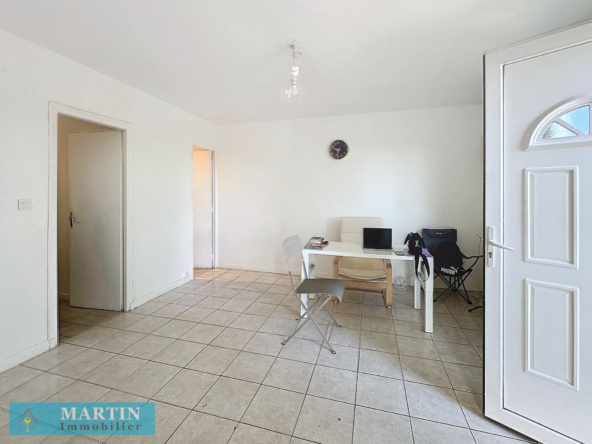 Vente Appartement T2 avec Jardinet et Parking à Ceret 