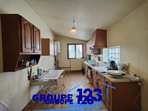 Charmante Maison à Vendre à Brienon-sur-Armançon avec Dépendance 