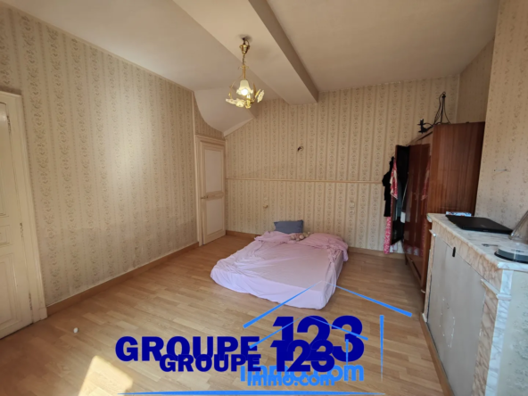Charmante Maison à Vendre à Brienon-sur-Armançon avec Dépendance 