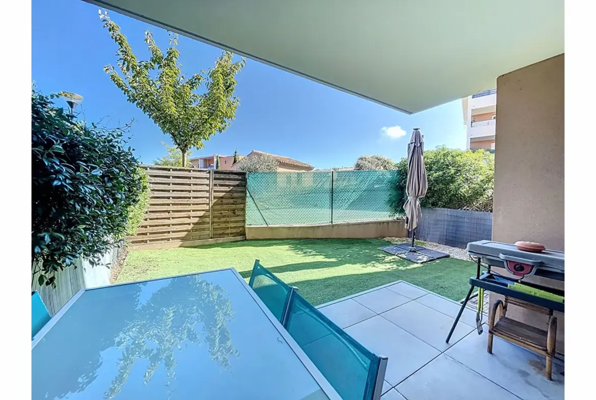 Appartement Type 2 à Gardanne avec Terrasse et Box Fermé 
