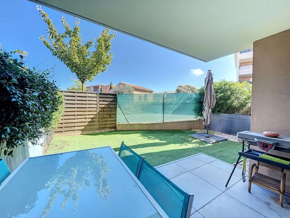 Appartement Type 2 à Gardanne avec Terrasse et Box Fermé 