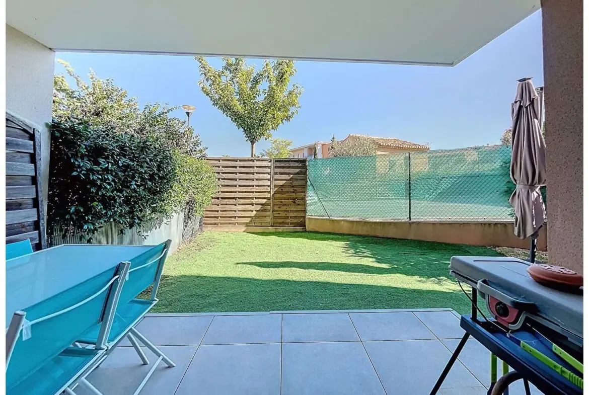 Appartement Type 2 à Gardanne avec Terrasse et Box Fermé 