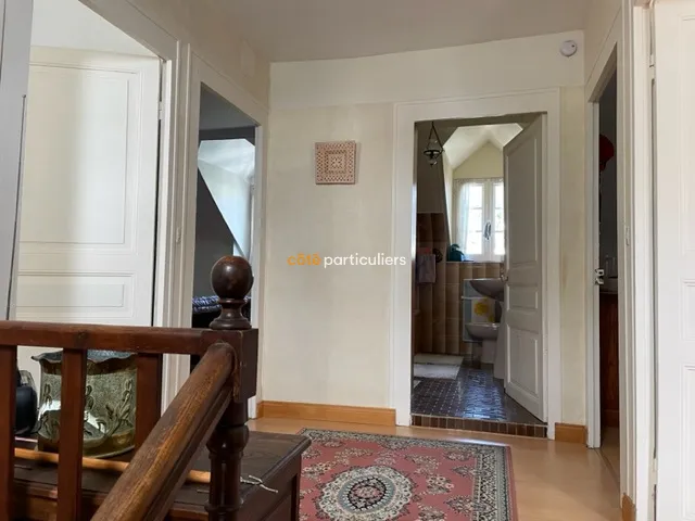 Charmante maison en pierres rénovée avec 4 chambres à Mur de Bretagne 