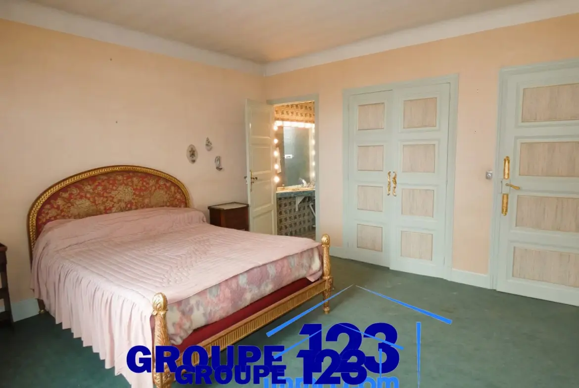 Maison Familiale avec Piscine et Grand Terrain à Cheny 