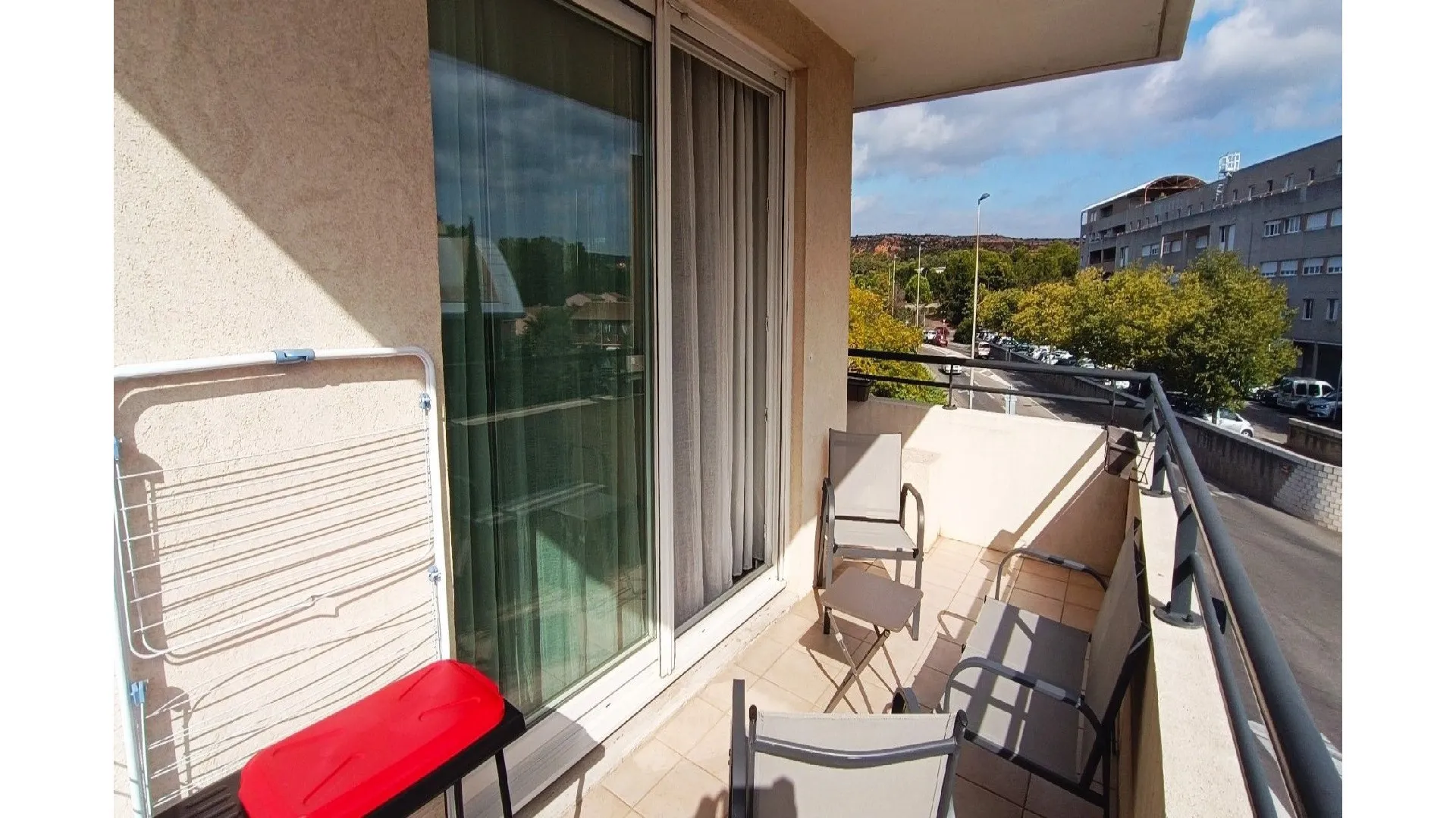 Superbe Appartement T3 avec Terrasse et Balcon à Vitrolles 