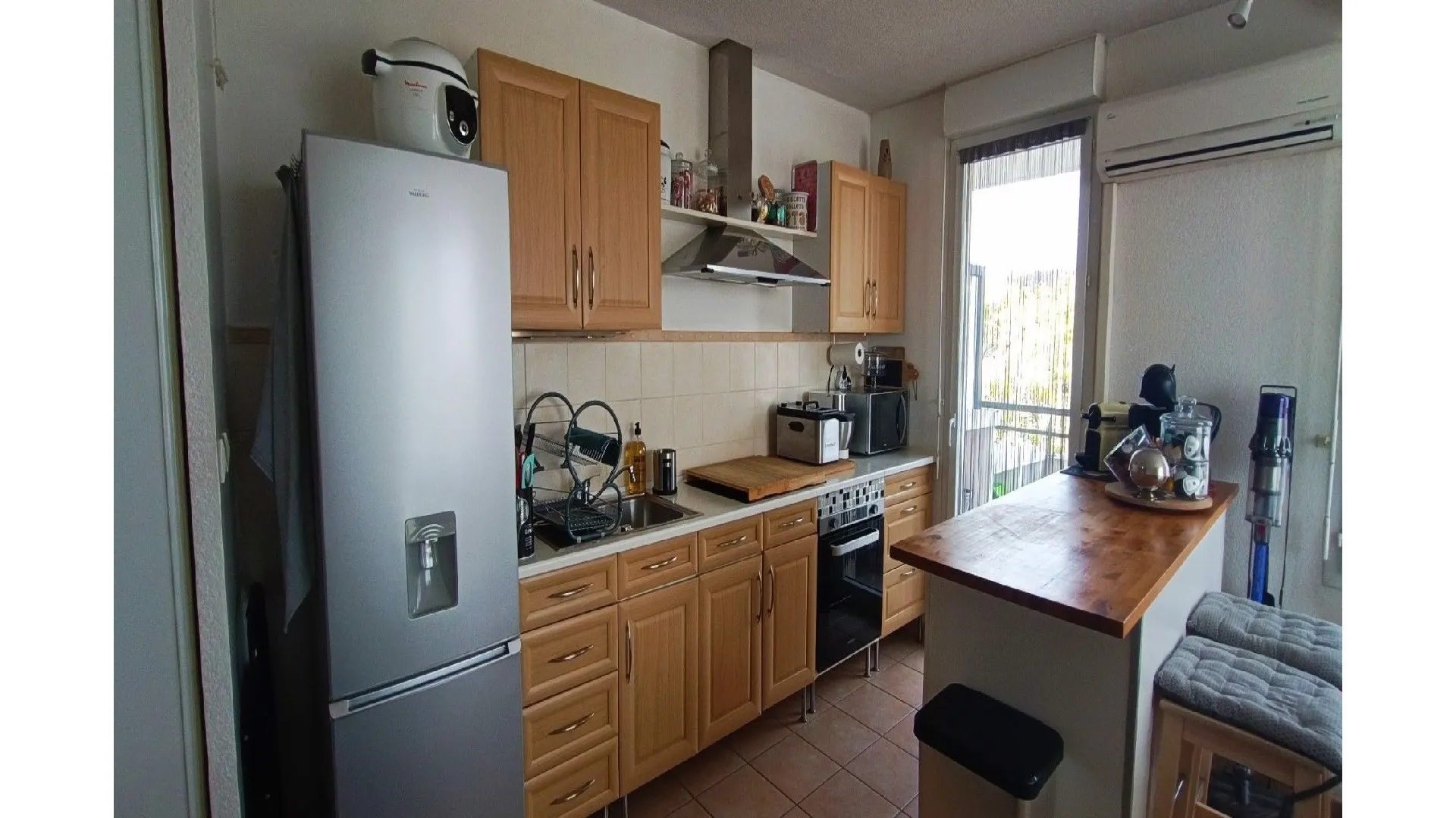 Superbe Appartement T3 avec Terrasse et Balcon à Vitrolles 