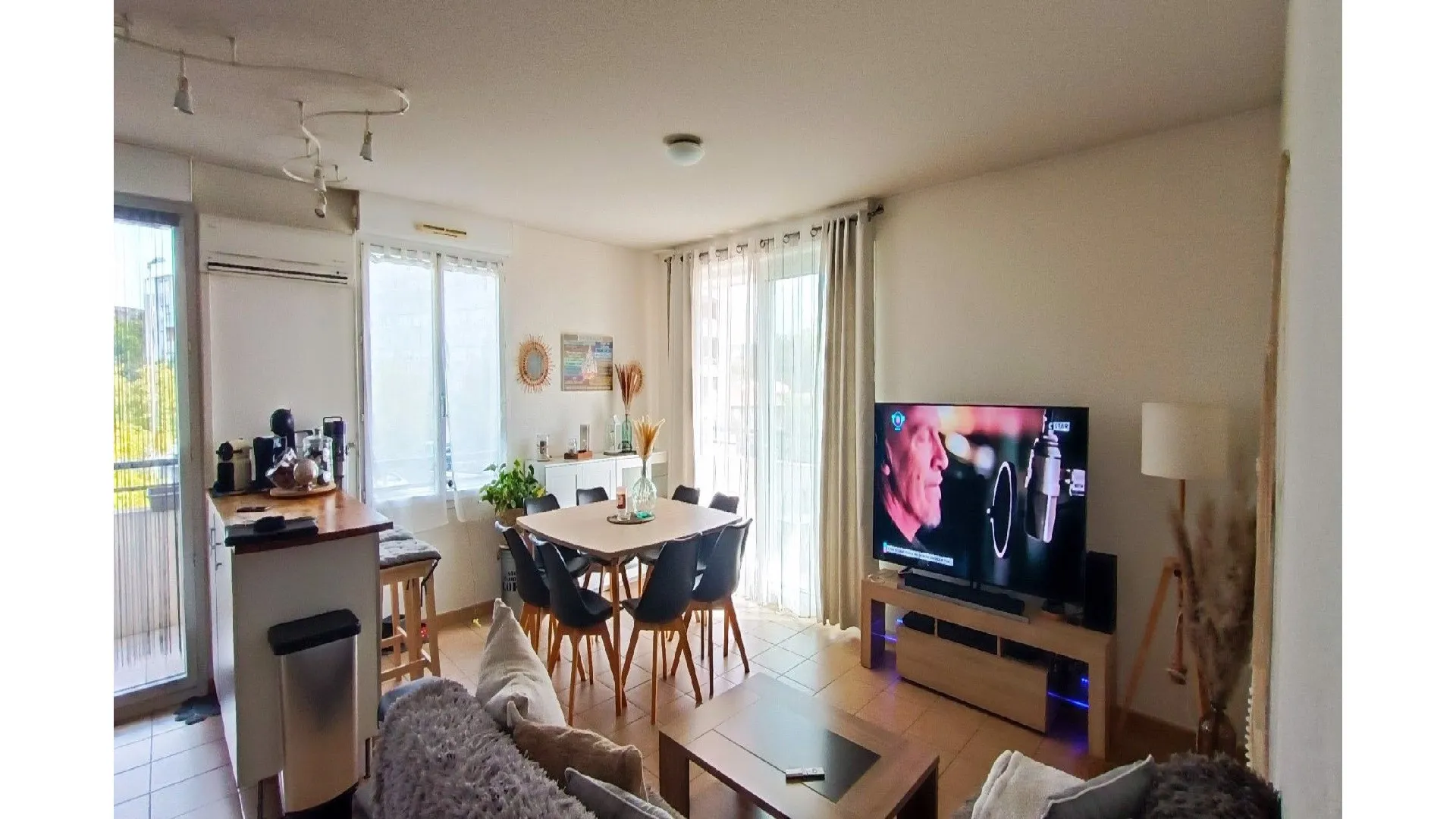Superbe Appartement T3 avec Terrasse et Balcon à Vitrolles 