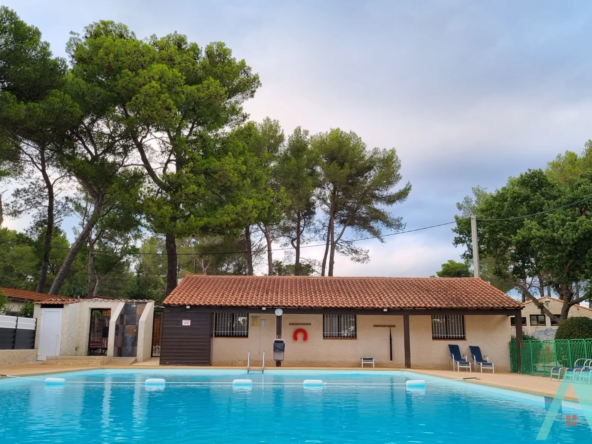 Vente d'une habitation légère 2 pièces 40 m² au Castellet 