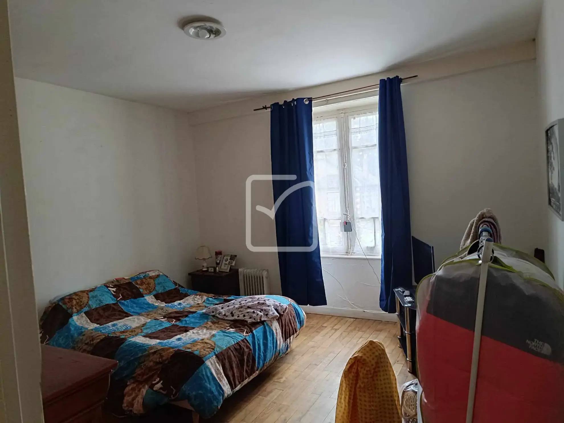 Grande maison avec potentiel à Mohon - 323 m² sur 3200 m² de terrain 