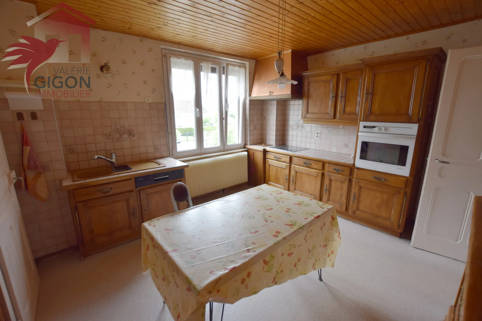 Charmante Maison Spacieuse à Vieux-Charmont avec 5 Chambres 