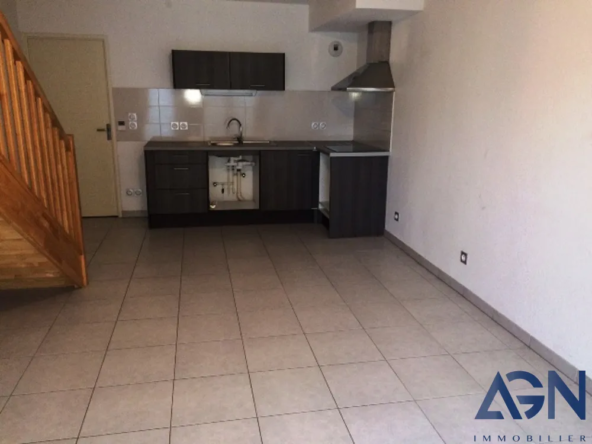 À vendre : appartement duplex 3 pièces 65m² à Juvignac avec jardin et garage 