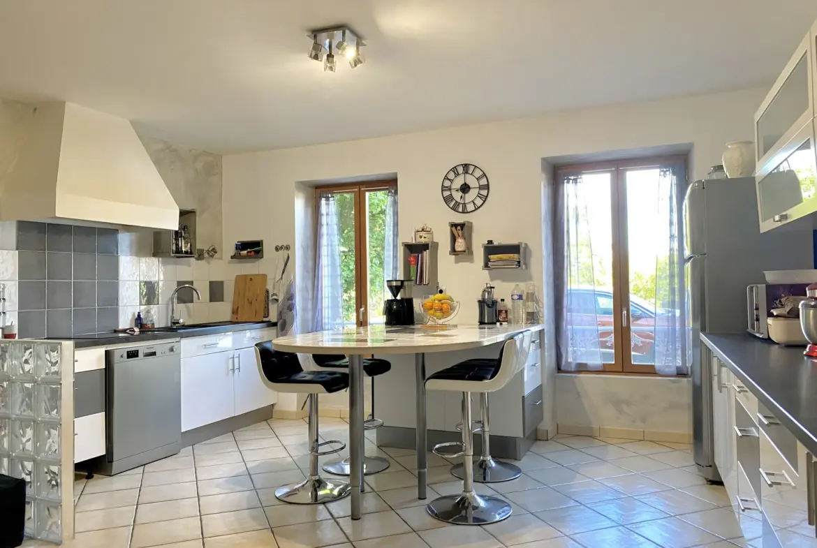 Maison familiale spacieuse à Massay 