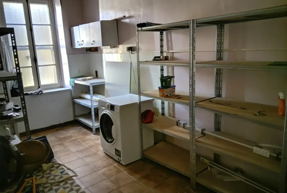 Maison familiale en pierre à vendre à Félines-Minervois 