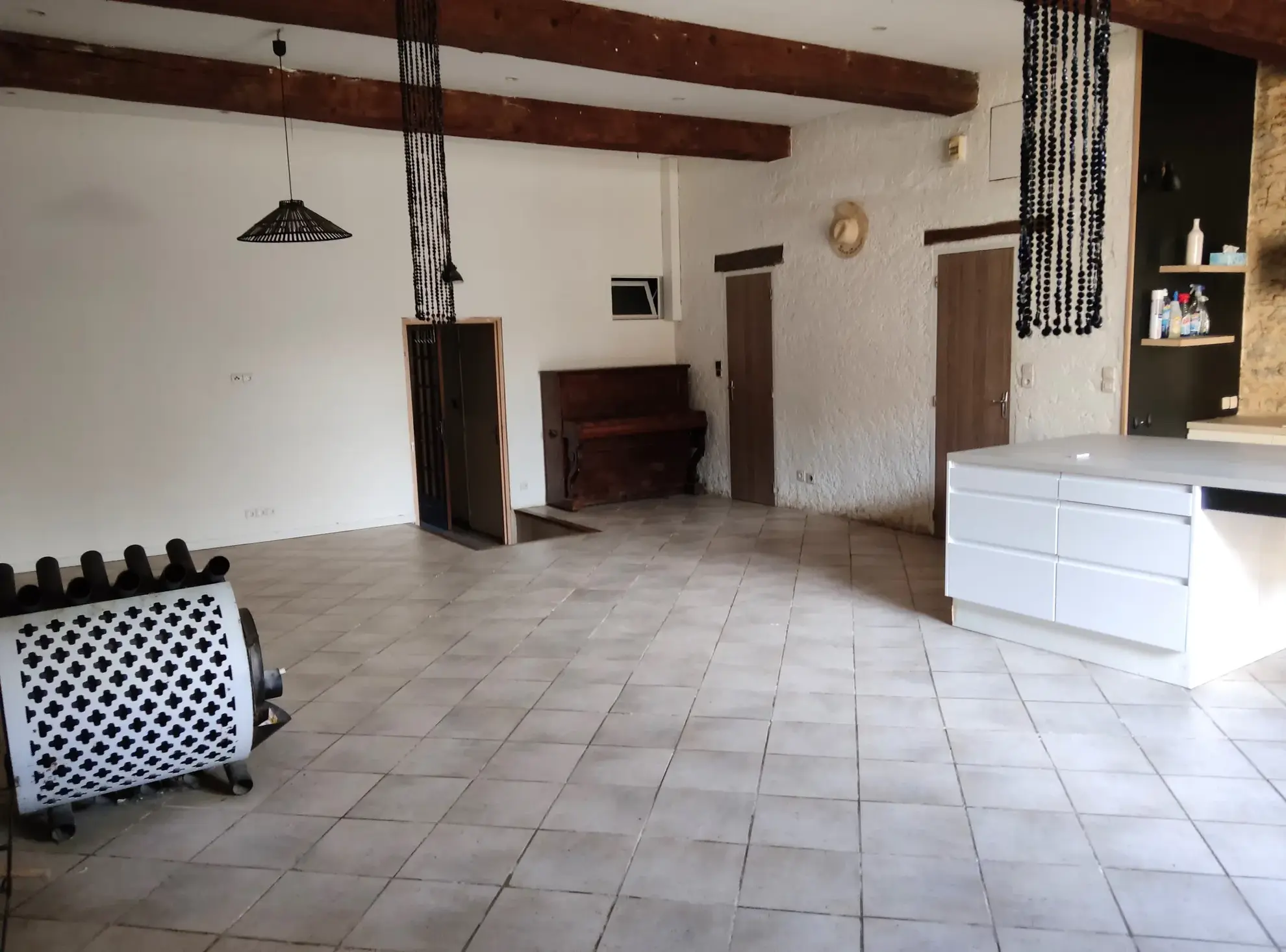 Maison familiale en pierre à vendre à Félines-Minervois 