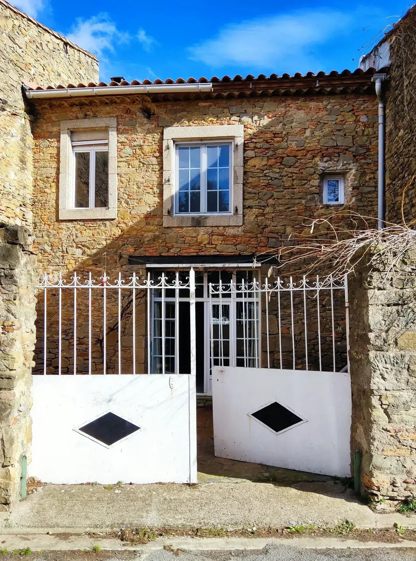 Maison familiale en pierre à vendre à Félines-Minervois 