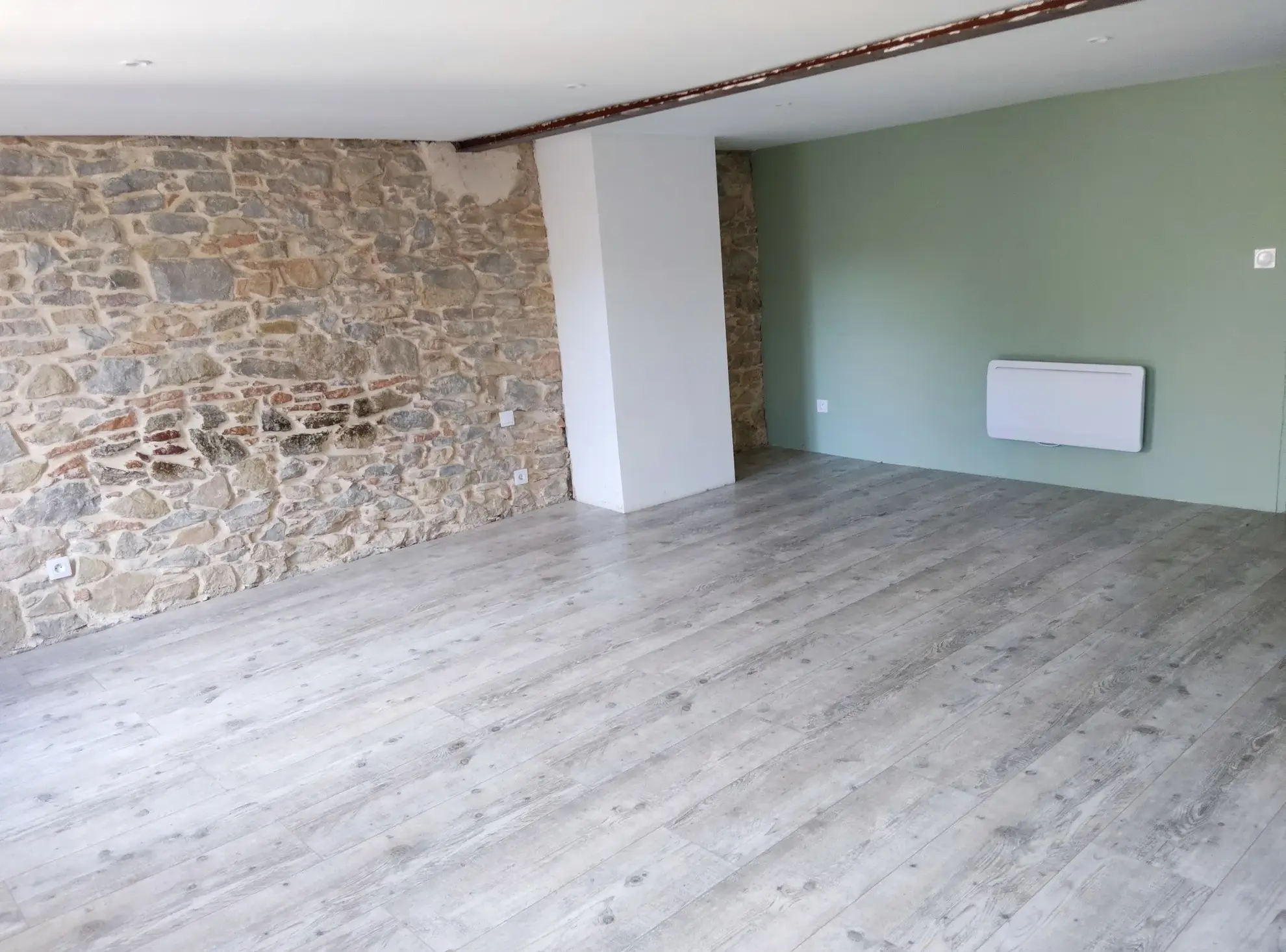 Maison familiale en pierre à vendre à Félines-Minervois 