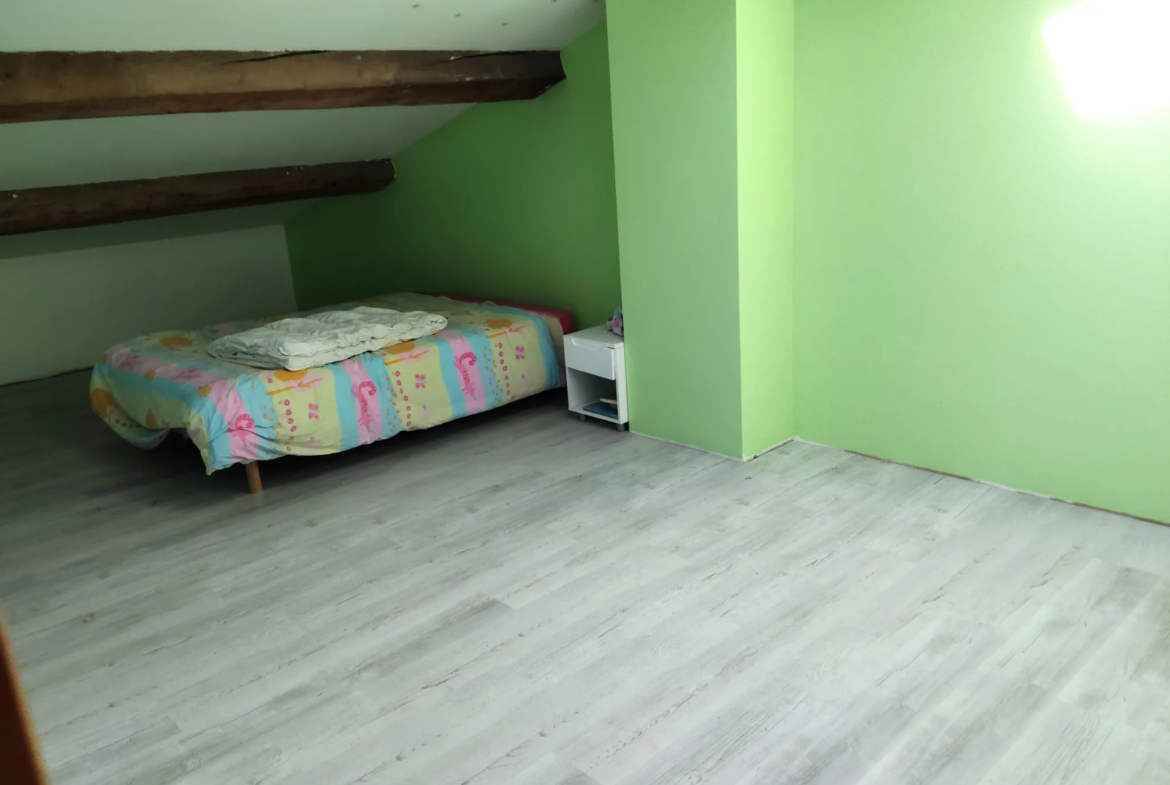 Maison familiale en pierre à vendre à Félines-Minervois 