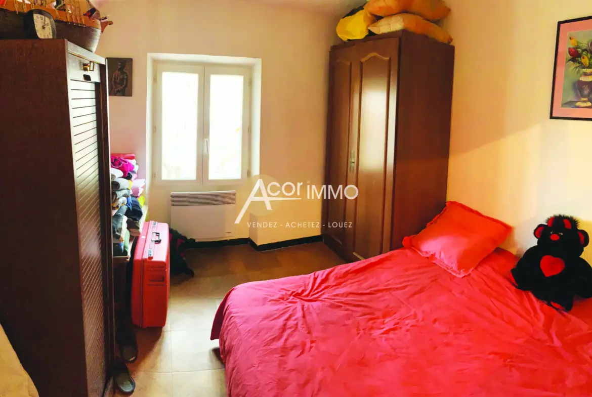 Appartement T2 avec parking dans le quartier St Roch à Toulon 