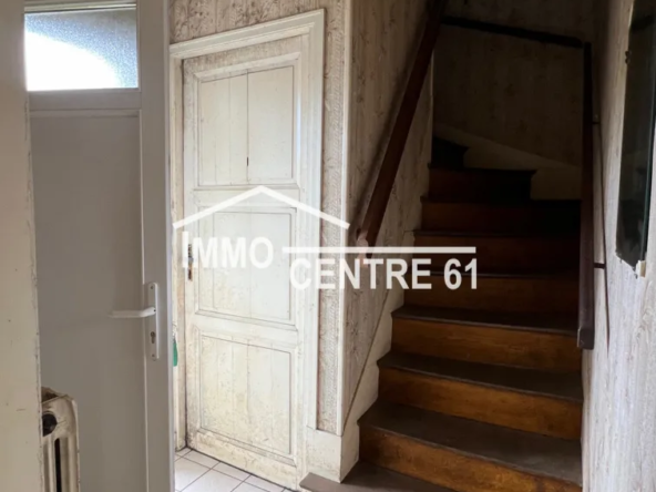 Maison en Pierre à Rénover à Carrouges - 96 800 € 
