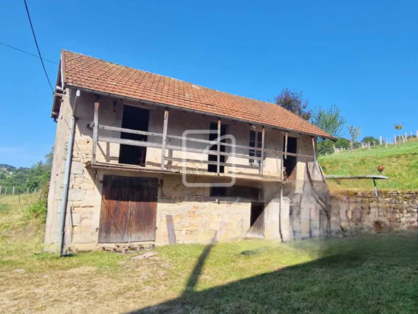 Ancien corps de ferme à rénover à Fougerolles 