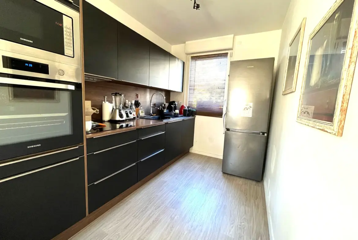 Maison Moderne à Tourcoing - Limite Bondues 