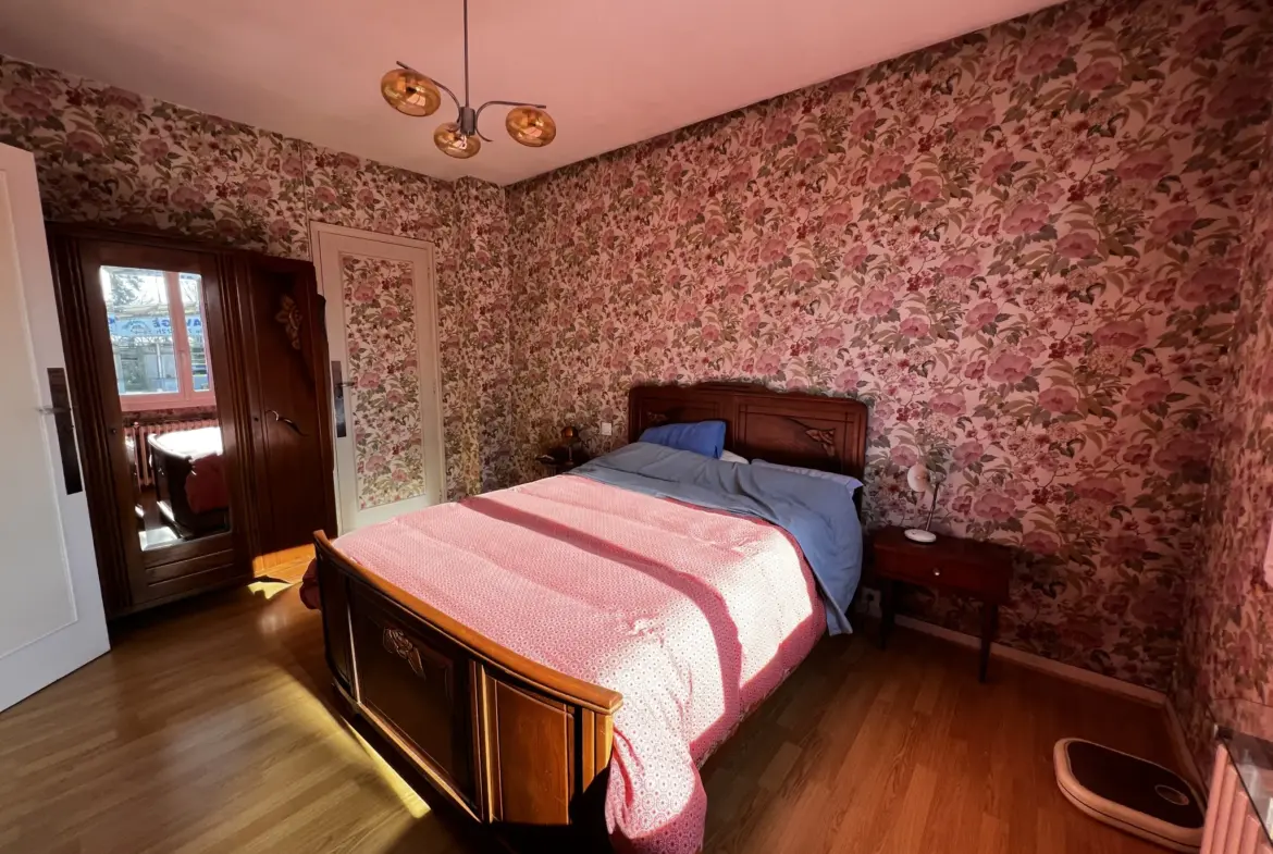 Maison spacieuse à Toulenne avec sous-sol et jardin - 4 chambres 