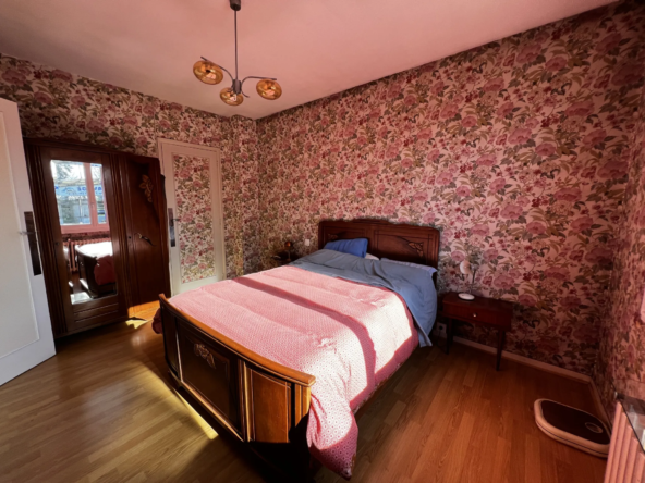 Maison spacieuse à Toulenne avec sous-sol et jardin - 4 chambres 