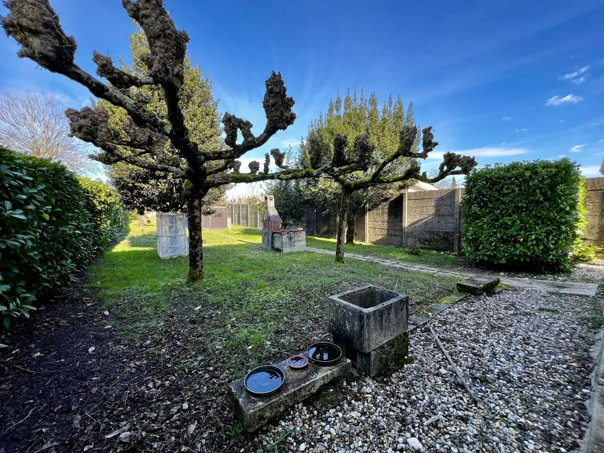 Maison spacieuse à Toulenne avec sous-sol et jardin - 4 chambres 