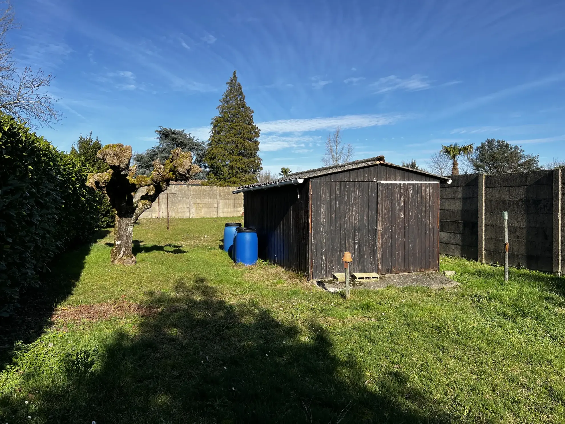 Maison spacieuse à Toulenne avec sous-sol et jardin - 4 chambres 