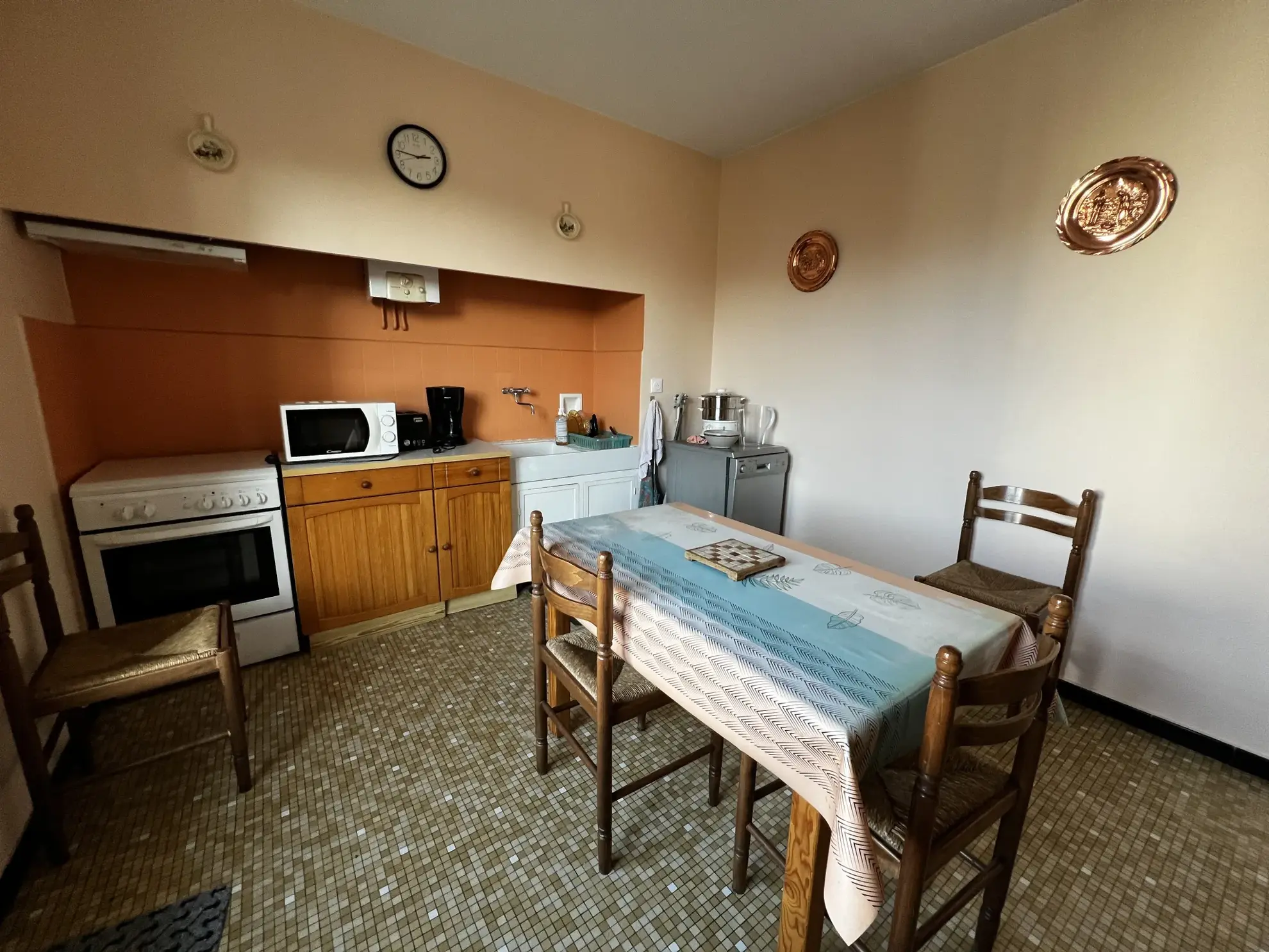 Maison spacieuse à Toulenne avec sous-sol et jardin - 4 chambres 